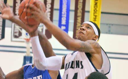 VWC Falls to Williams in Sectionals