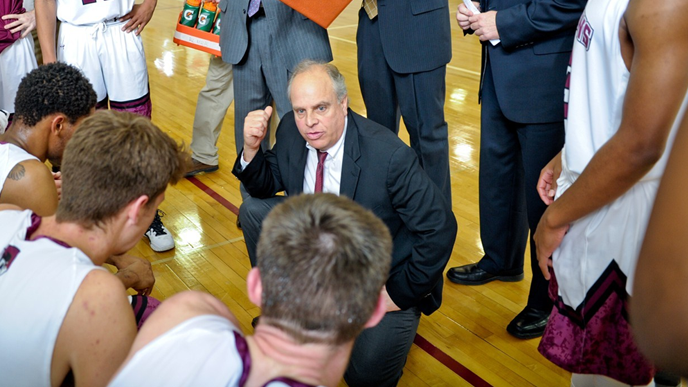 Roanoke's Moir Steps Away from Men's Basketball Post After 27 Years