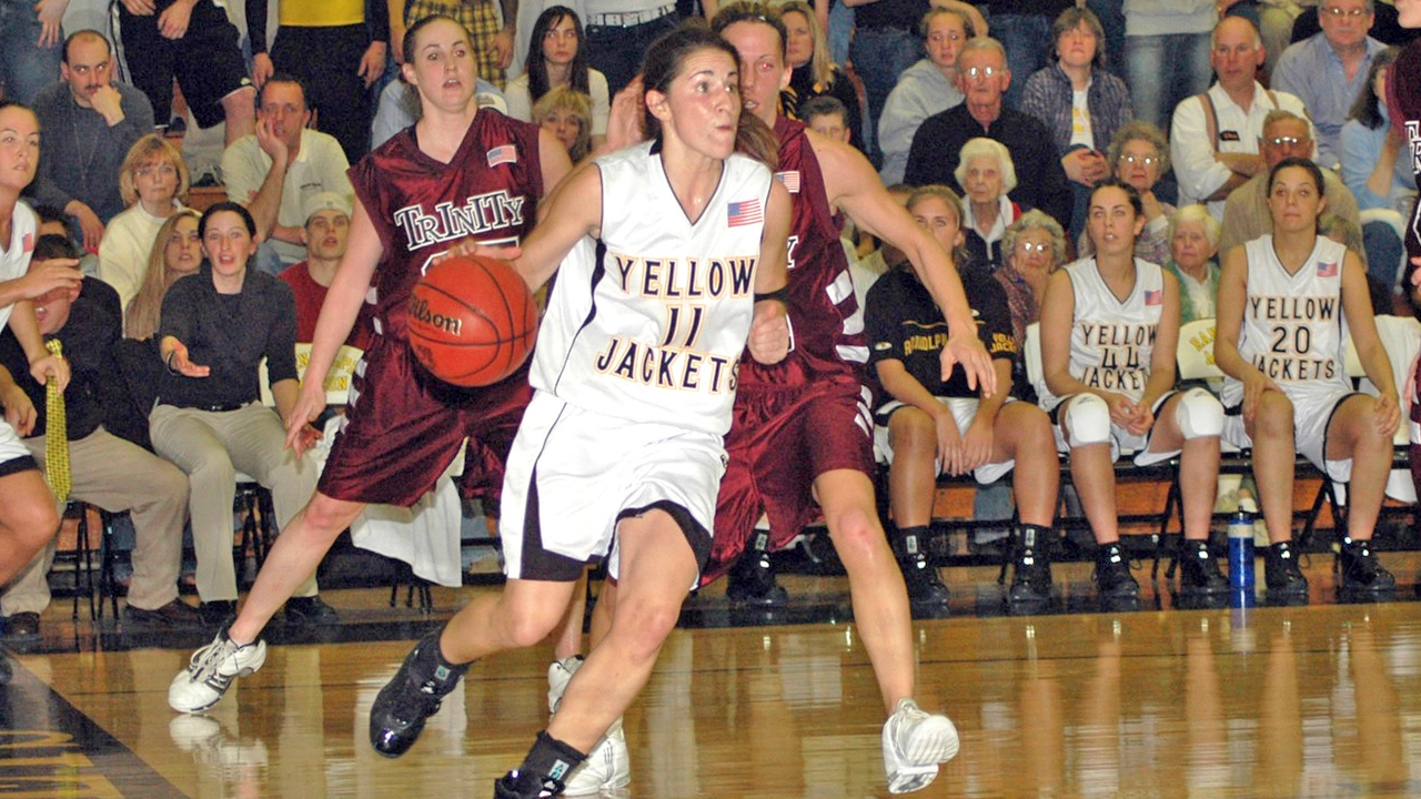 Former Randolph-Macon standout Megan (Silva) Schultz will be inducted to the Virginia Sports Hall of Fame later this year.
