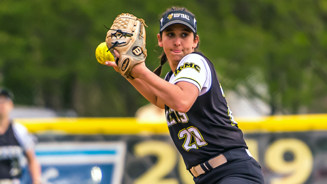 Shortstop Jessica Pittman used the bunt expertly in the Yellow Jackets 3-2 loss to Swarthmore as she went 2-for-2 with a bunt single and key sacrifice bunt that led to a run in Randolph-Macon's first game of regional play in the NCAA Division III Softball Championship.