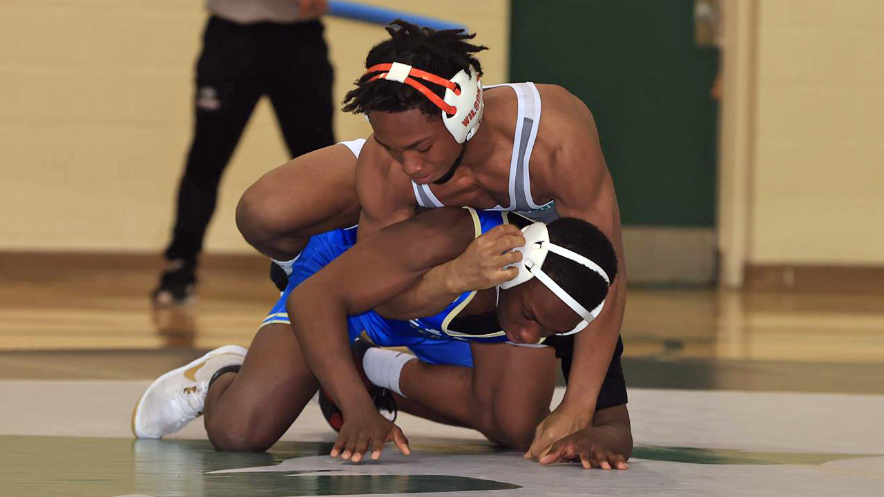 Wilson, Barrett Among 10 National Qualifiers from Southeast Regional Wrestling Championships